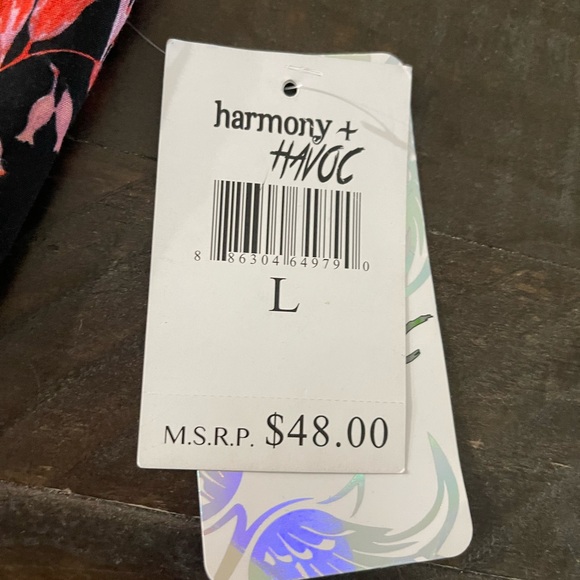 NWT Harmony & HAVOC Black Floral Crop Top Sz Large - Picture 12 of 12